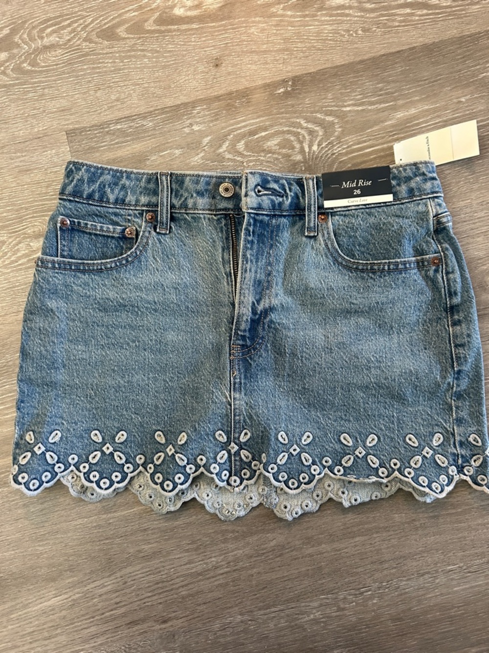 Abercrombie Mid Rise Curve Love Denim Skirt